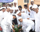 Mangaluru: Congress Seva Dal remembers founder Dr Hardikar by Vanamahotsav in city